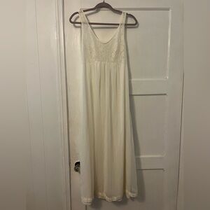 Vintage white lace night gown maxi dress